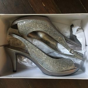 Nine West Pewter Sling-backs